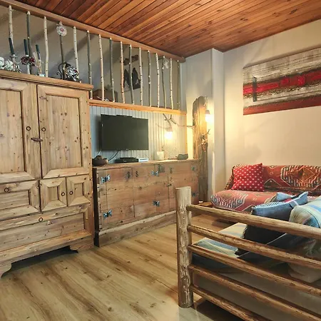 Alpina Loft In Апартаменты