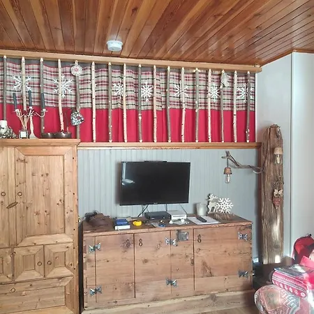 Апартаменты Alpina Loft In Саузе-д'Ульс